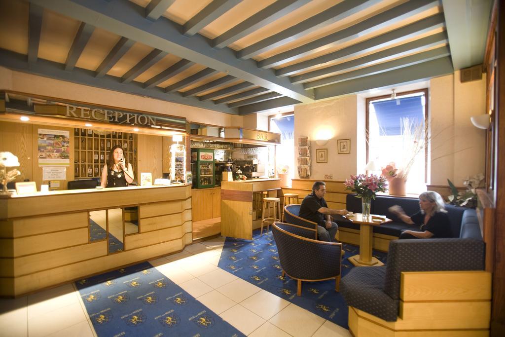 Hotel De Nevers Lourdes Exterior photo