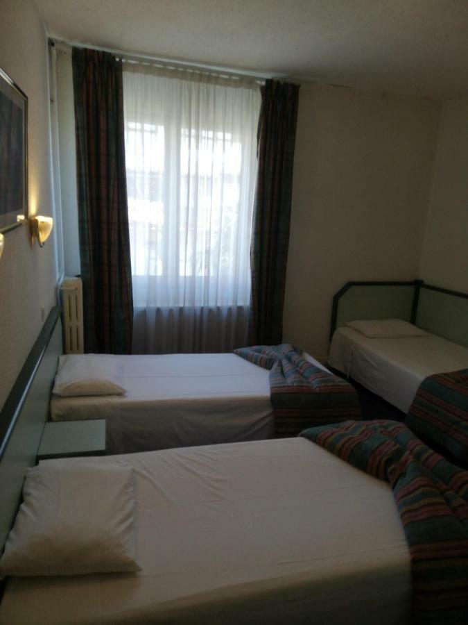 Hotel De Nevers Lourdes Exterior photo