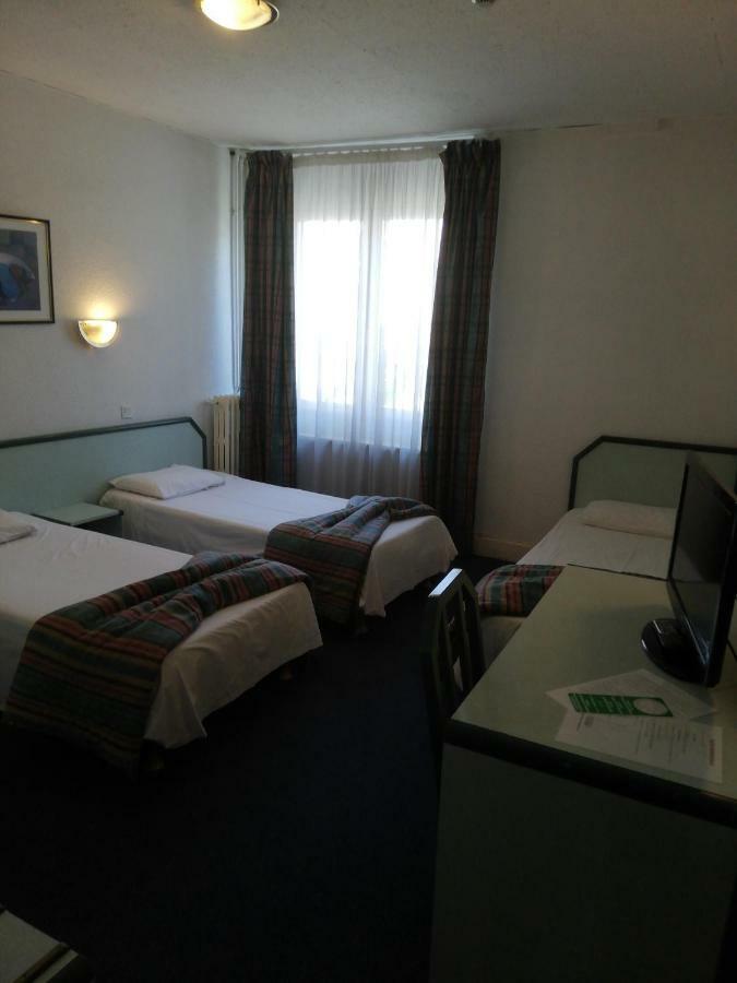 Hotel De Nevers Lourdes Exterior photo