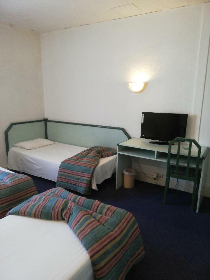 Hotel De Nevers Lourdes Exterior photo